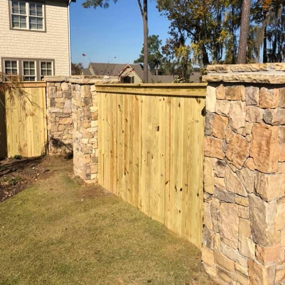 Residential fencing by N&P Fencing